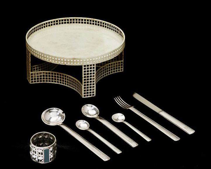 Servicio de mesa jugenstijl. por Josef Hoffmann, 1907. Taller Vienés. © The Victoria & Albert Museum.