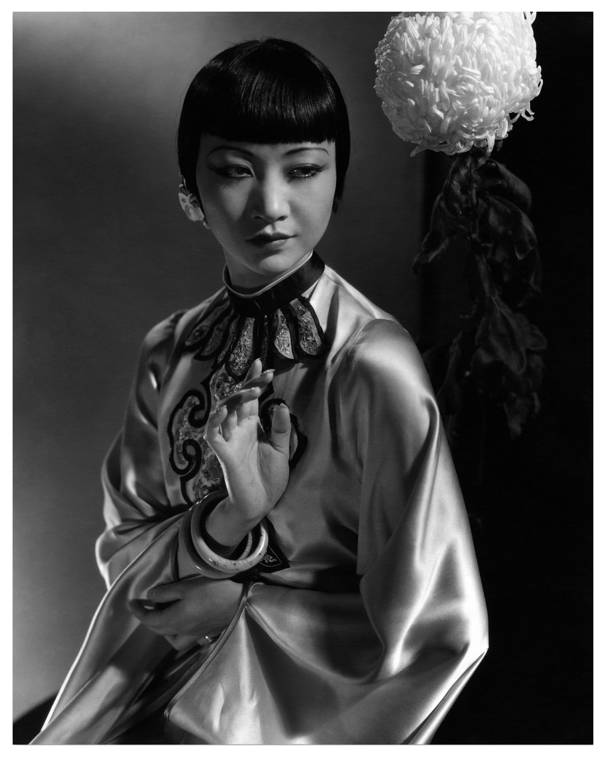 La actriz Anna May Wong. Por Edward Steichen. Vanity Fair, 1931.